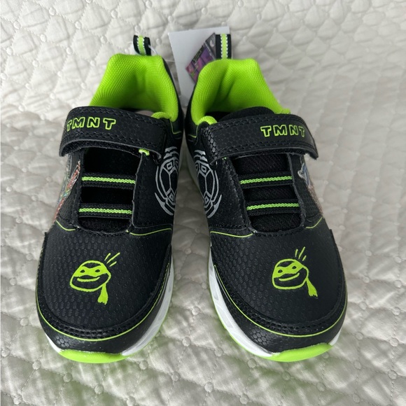 Teenage mutant ninja turtle light up sneakers - Picture 2 of 8